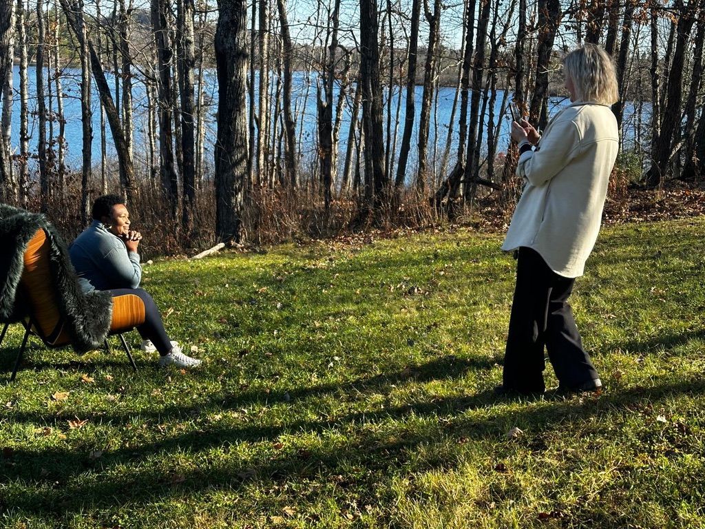 Portrait session on the lawn by the lake